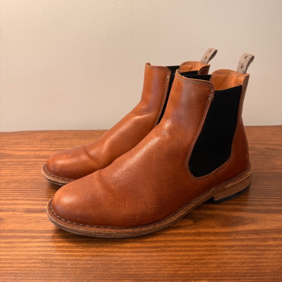 Astorflex Bitflex Chelsea Boots - Picture 1 of 5